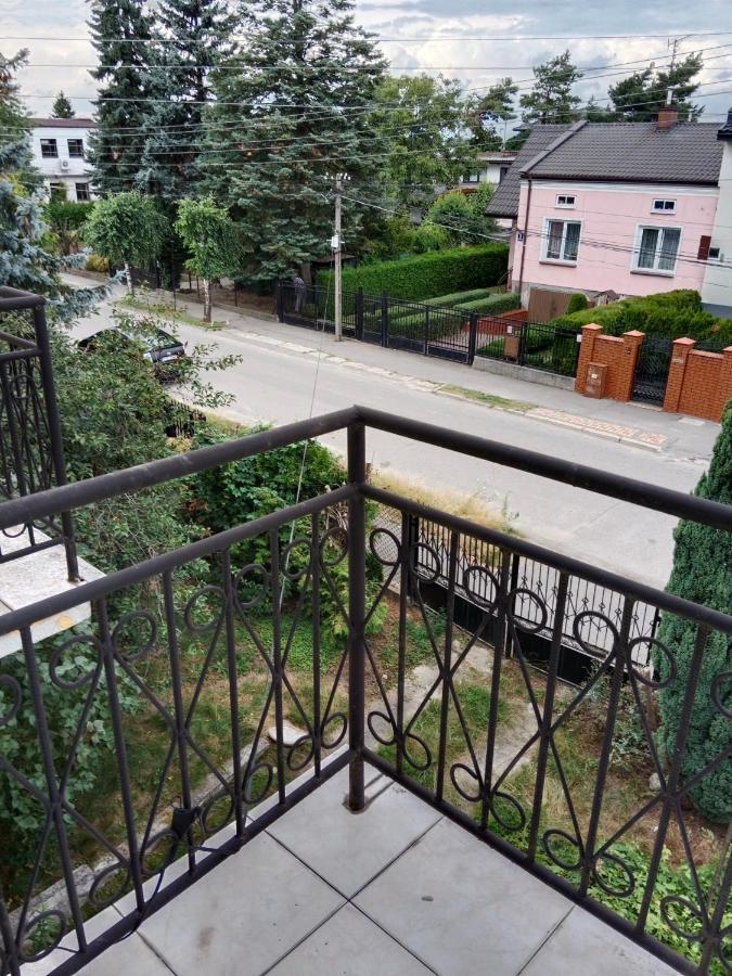 La Madriguera Bed & Breakfast ราชิน ภายนอก รูปภาพ