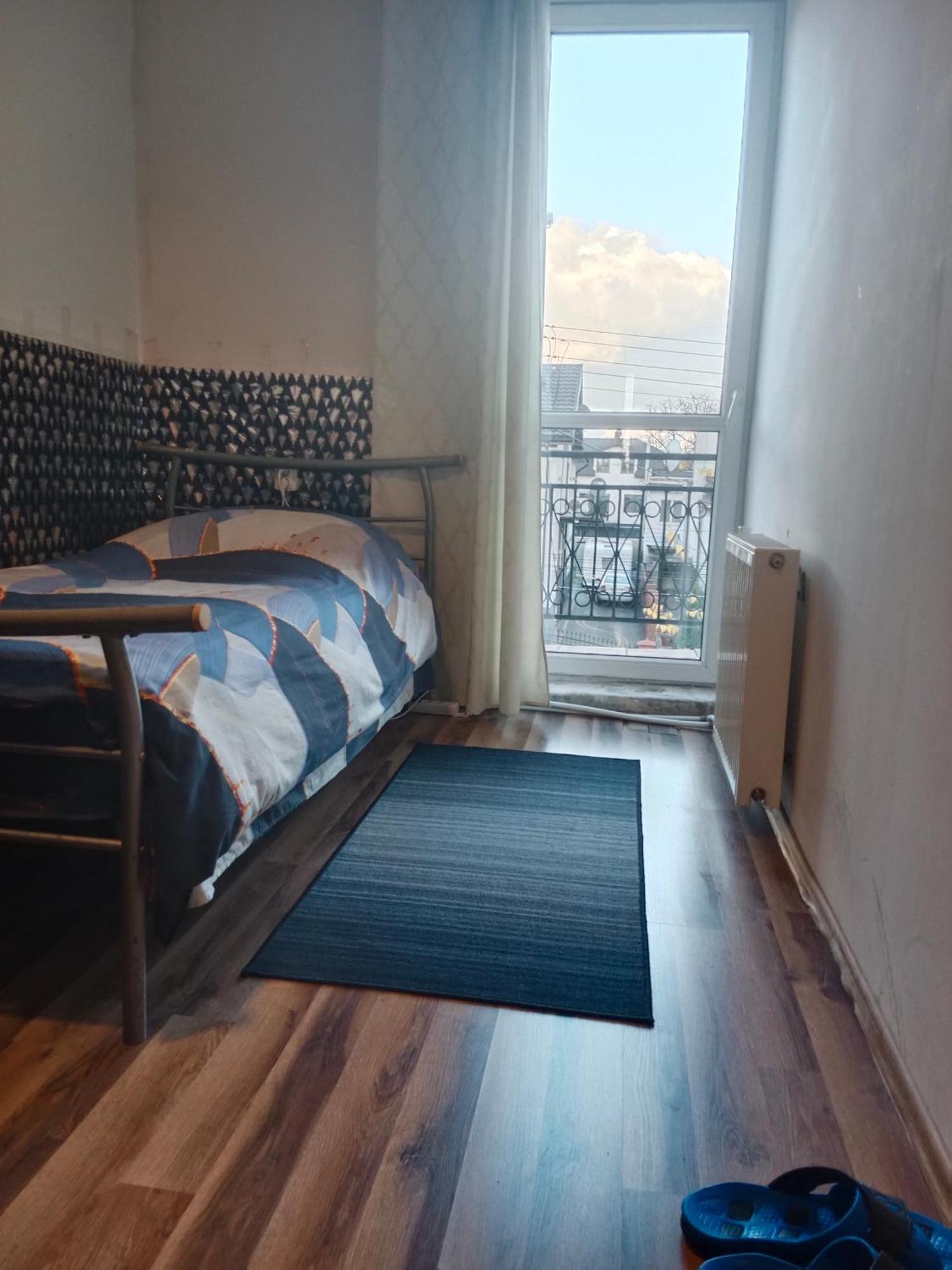 La Madriguera Bed & Breakfast ราชิน ภายนอก รูปภาพ